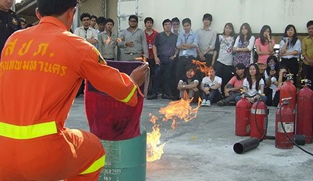 ฝึกซ้อมอพยพหนีไฟ ประจำปี 2554 