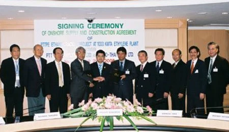 TOYO-THAI AND SUBSIDIARY AWARDED CONTRACT FOR VIETNAM GO-DOU DRY PLANT PROJECT FROM SURINT OMYA.