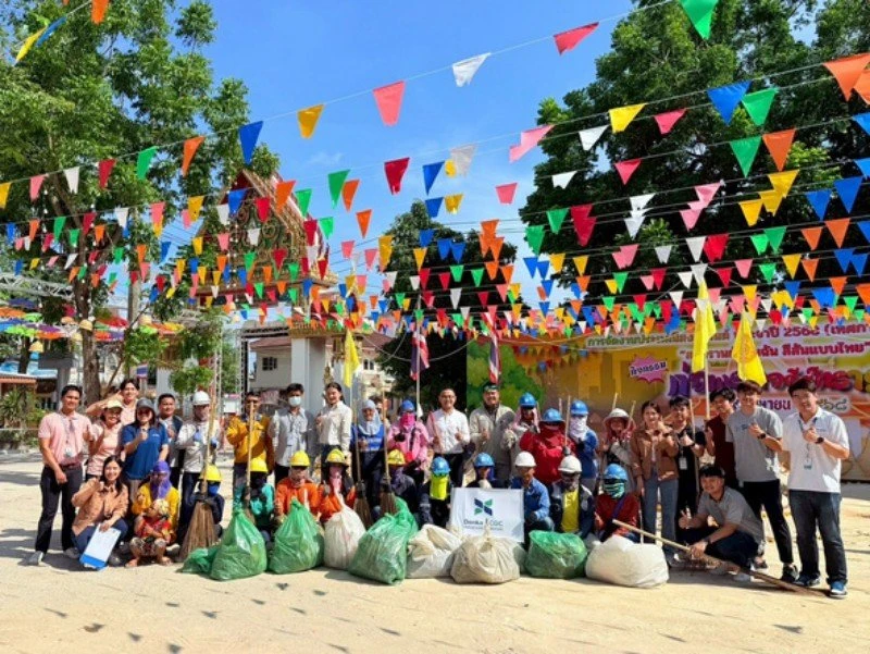 PROJECT TO CLEANING AT MAP TA PHUT TEMPLE